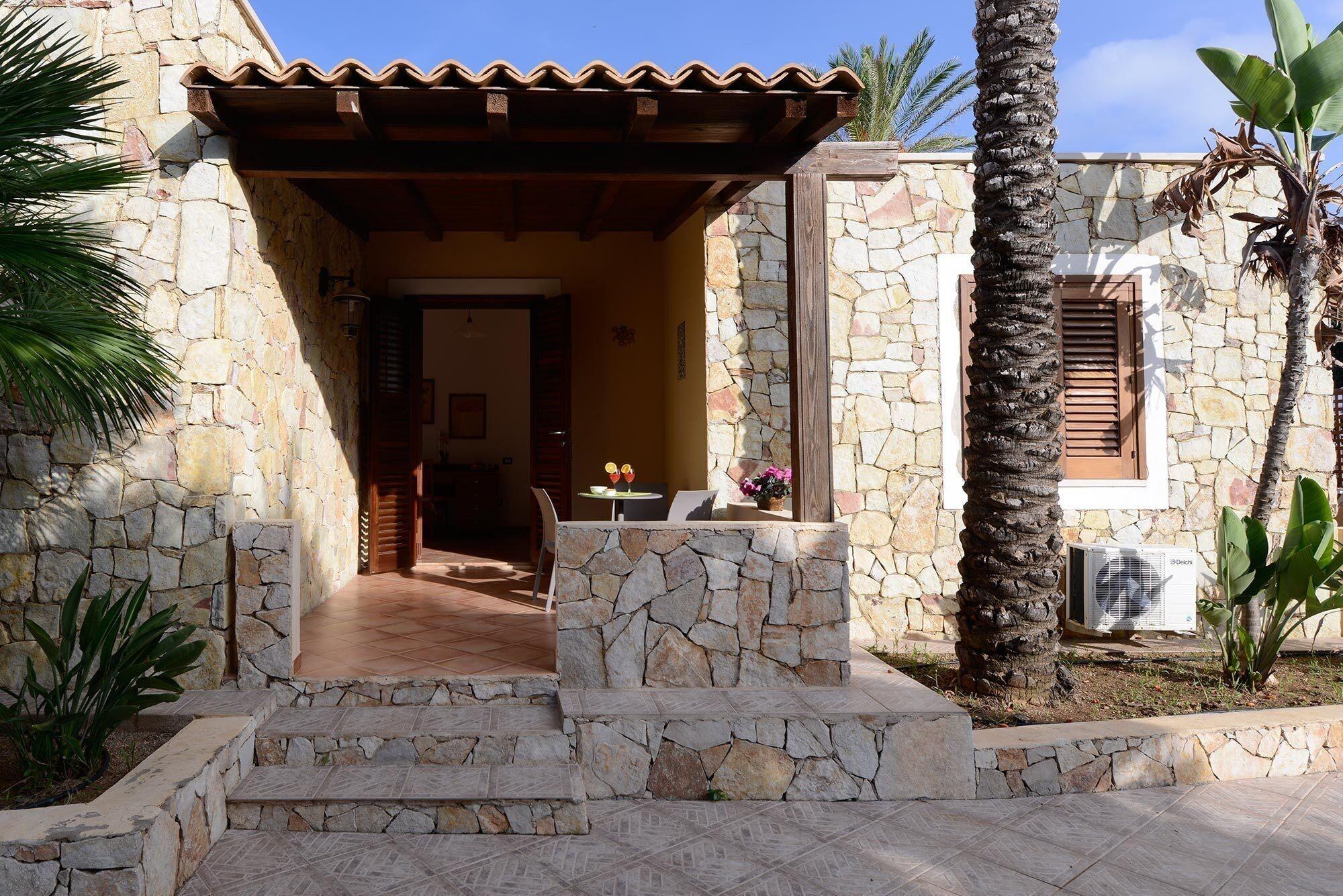 Oasis Hotel Residence Resort LMP Exterior foto
