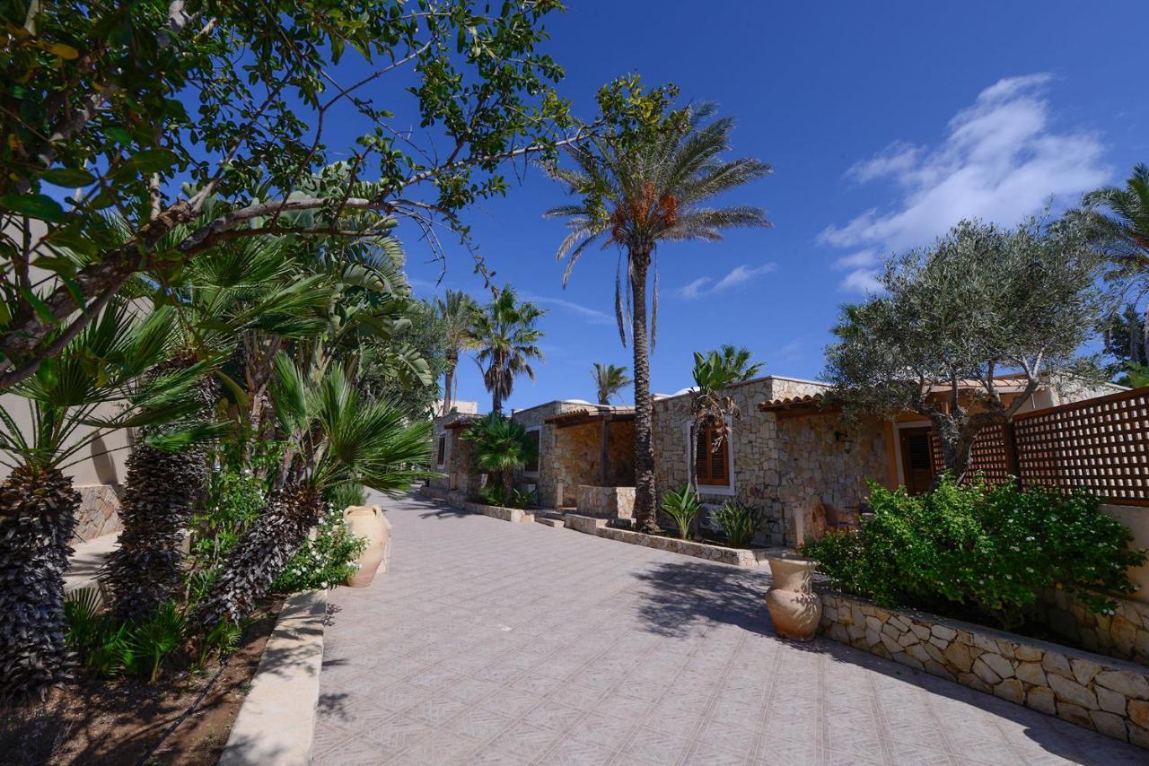 Oasis Hotel Residence Resort LMP Exterior foto